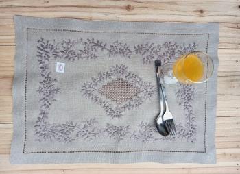 Placemats linen  french knot &lace  taupe taupe 