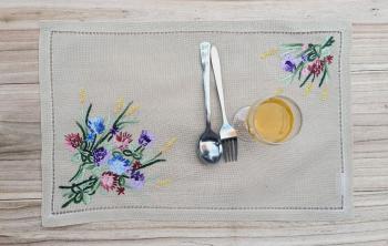 Placemats linen  bloom flowes 