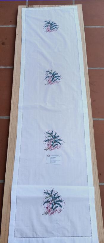 Table Runner  Pine Bough  Ribbon  noel  cotton Italya 